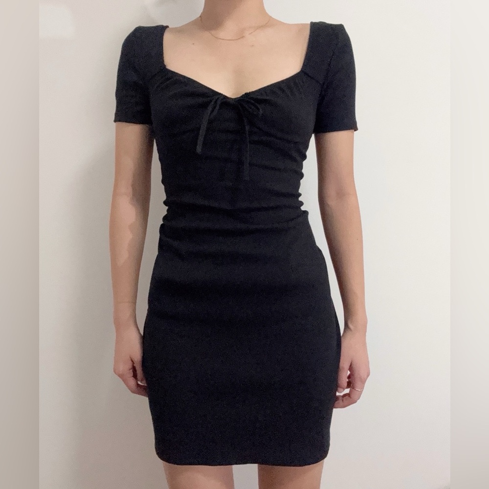 h&m black dress
size xs